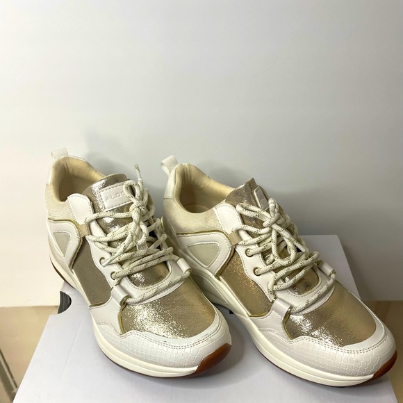 Aldo | White, Gold, & Cream Patchwork Platform Sneakers - Picture 2 of 6